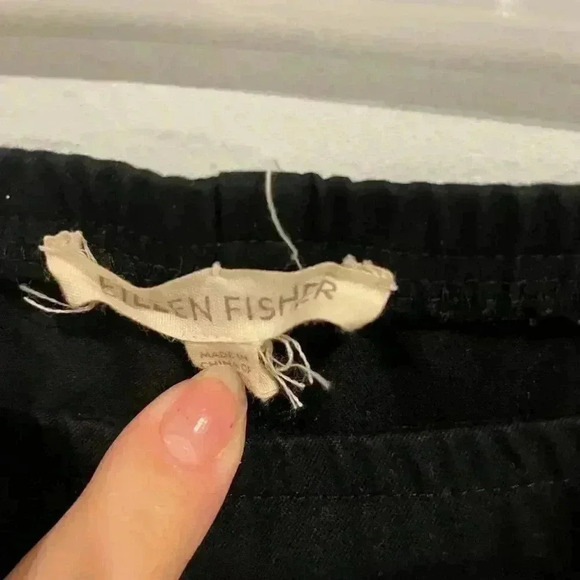 EILEEN FISHER  Black Stretch Pull On Crop Pants Size XS with side pockets - Picture 2 of 4